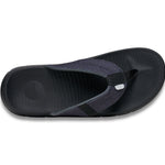 (black)