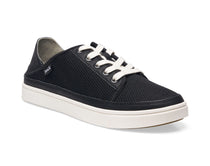 (black)
