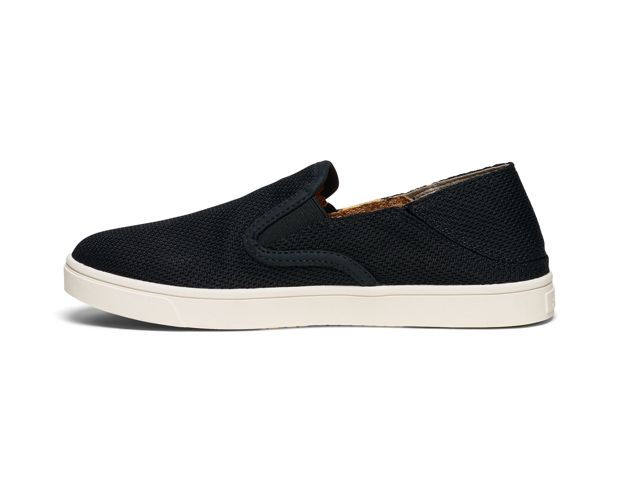 (black)