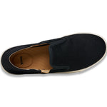 (black)