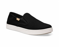 (black)