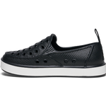 (black)