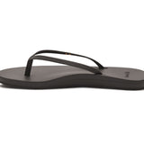 (black)