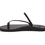 (black)