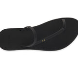 (black)