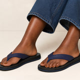 (navy)