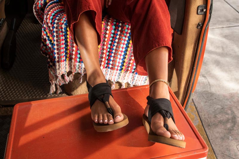 Sanuk Women Sandal Yoga Sling Southwest Aztec Print Size 6 Slingback Stretch